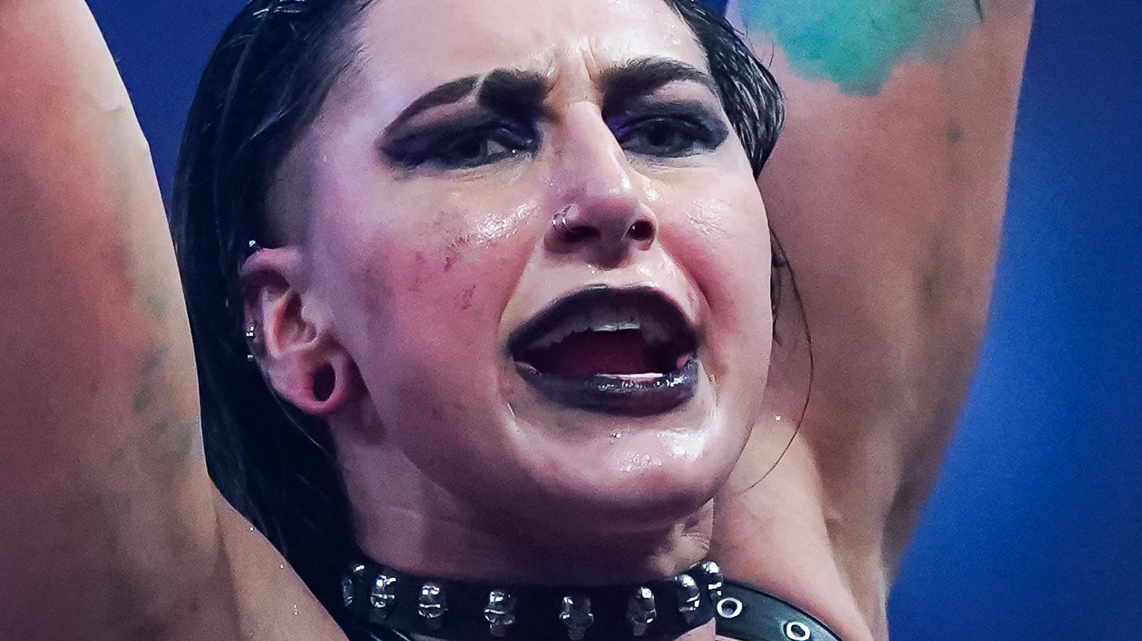 Rhea Ripley confirma lesión durante WWE Royal Rumble Match