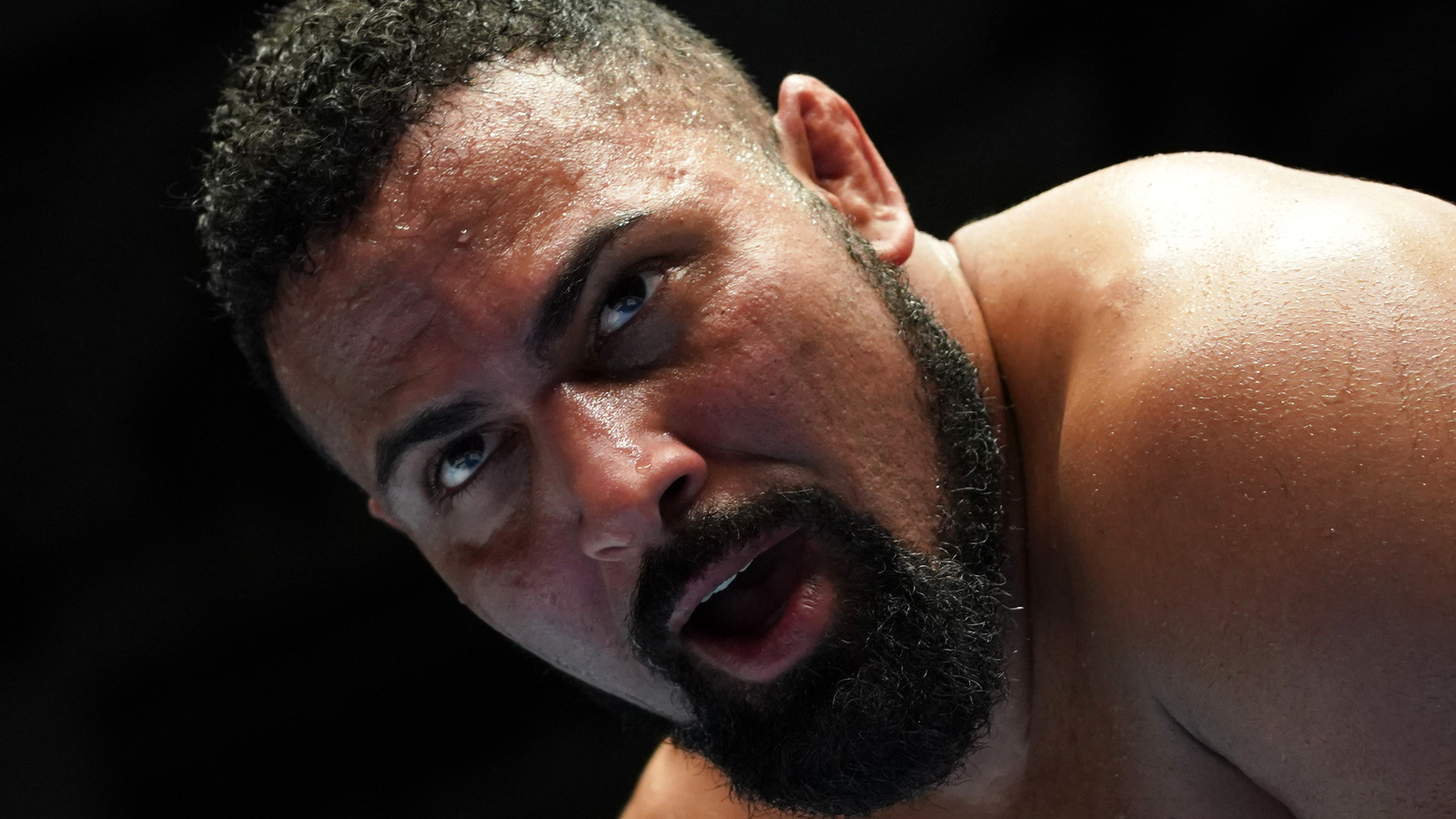 Rocky Romero detalla las conversaciones con Triple H sobre las fechas laborales de Karl Anderson en NJPW