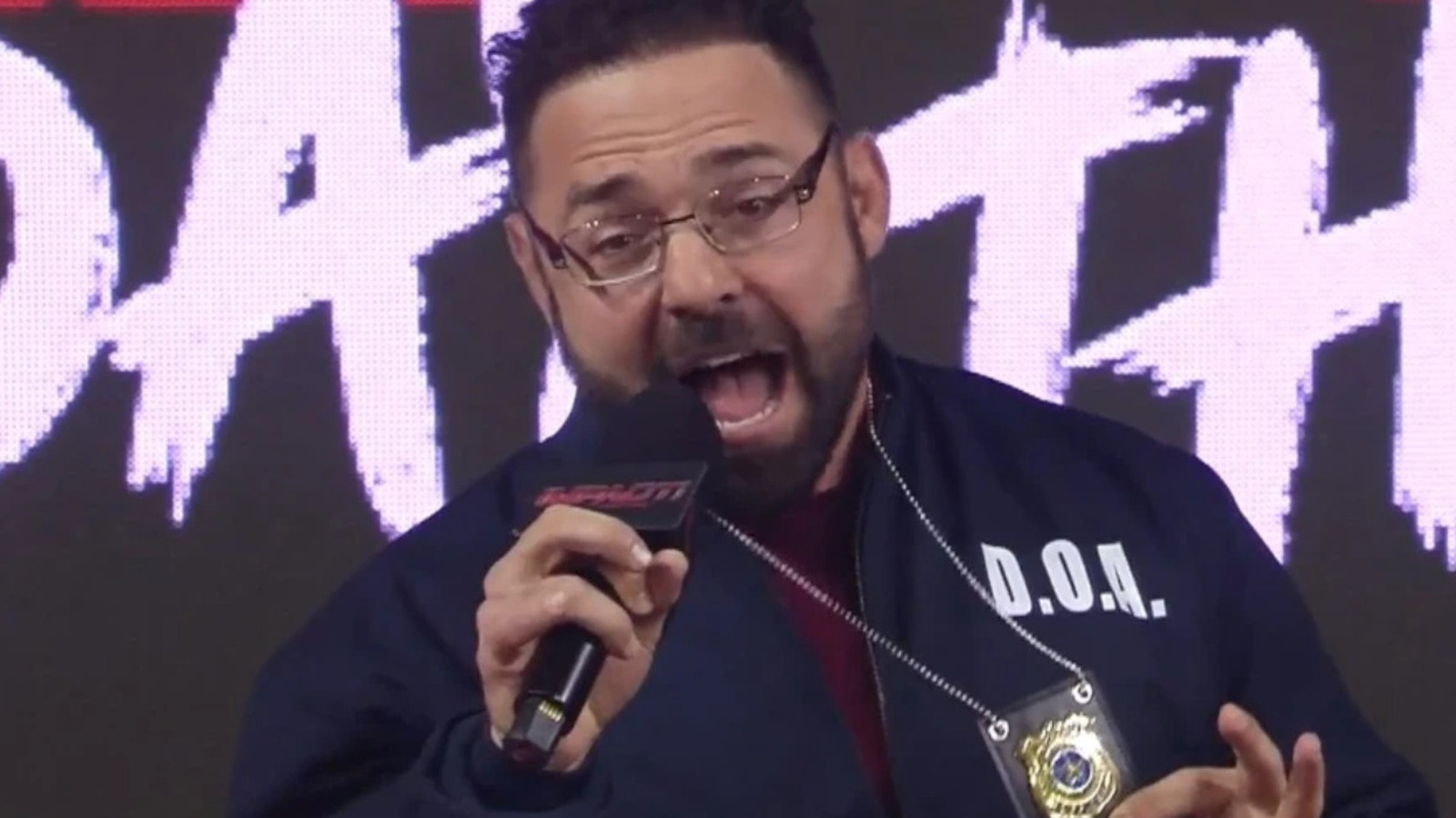 Santino Marella explica cómo puede usar el nombre de ring fuera de WWE