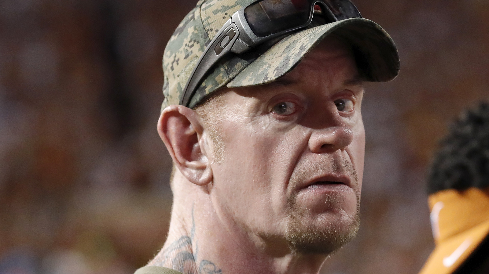 Undertaker, Bella Twins y otras leyendas anunciadas para 'Raw Is XXX'