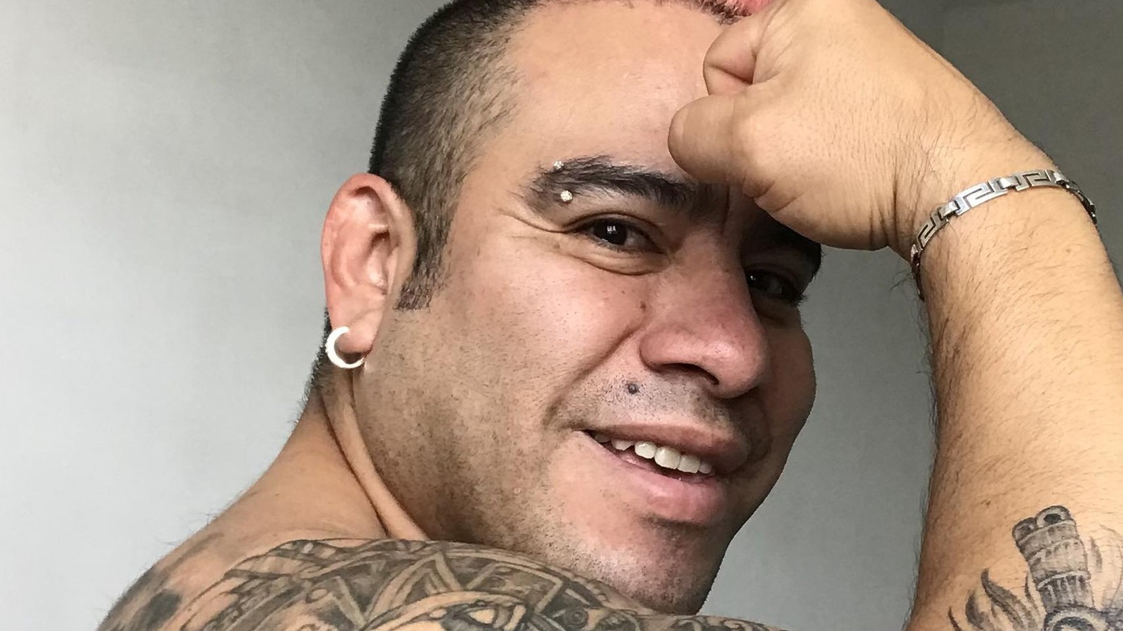 Luchador Máximo anuncia que no se retira después de no haberse retirado nunca