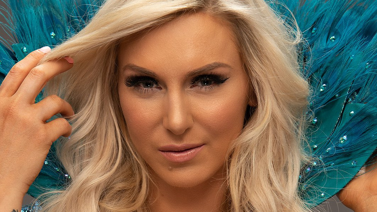 Charlotte dice que la transición de liderazgo de Vince McMahon a Triple H no fue difícil