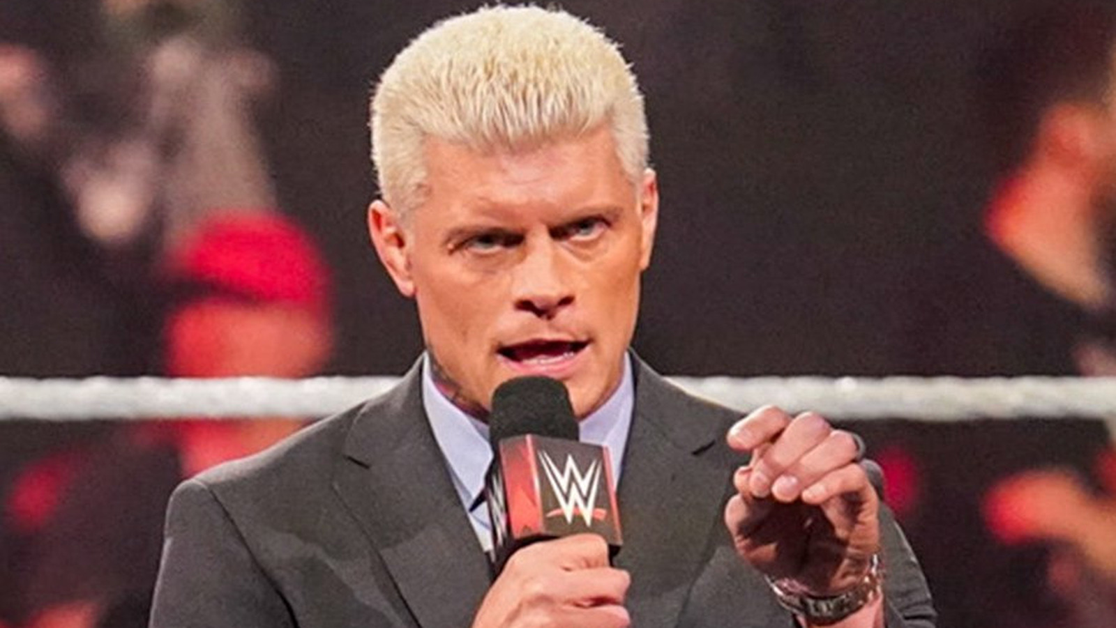 Cody Rhodes quiere luchar todo el tiempo si gana el Campeonato Universal indiscutible de la WWE
