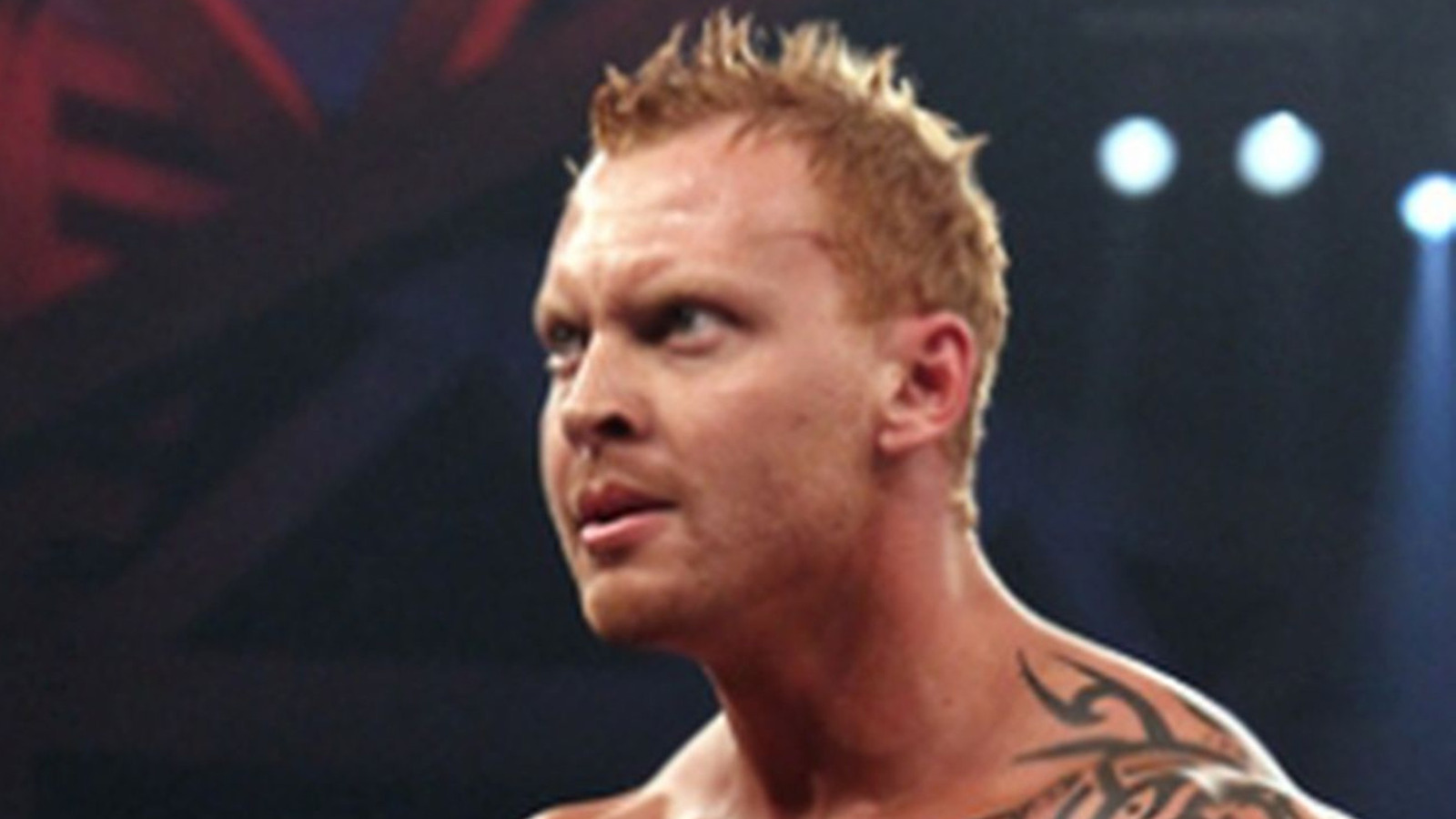 Crimson, ex campeón de parejas de TNA, arrestado por violar una orden de protección