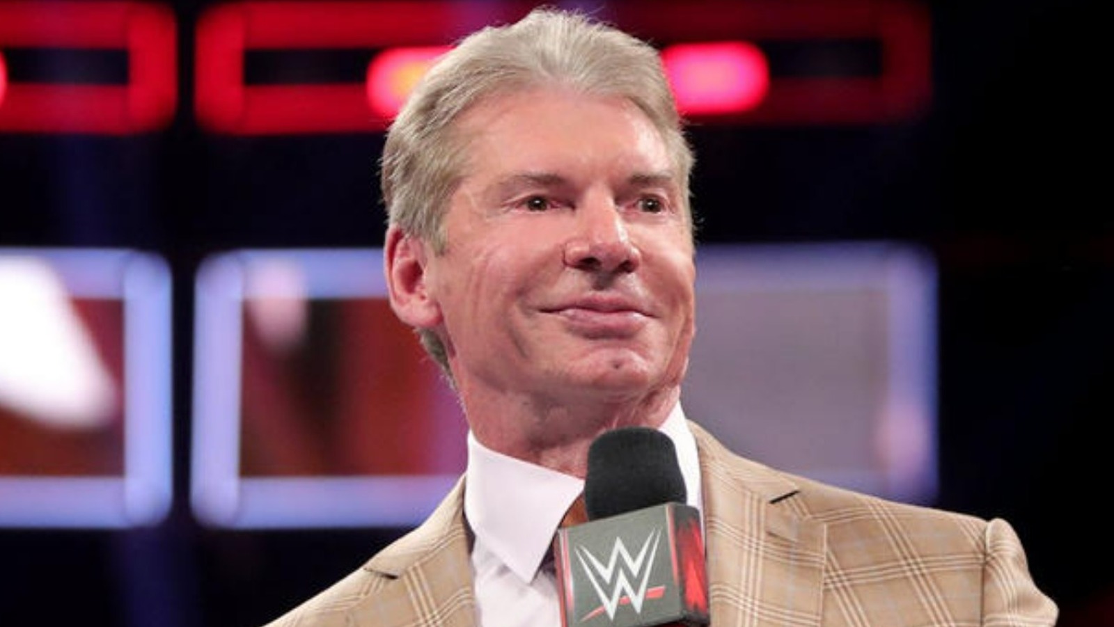 El autor de 'The Ringmaster' habla sobre la investigación de la biografía de Vince McMahon, la infancia del presidente de la WWE, la relación con Vince Sr.