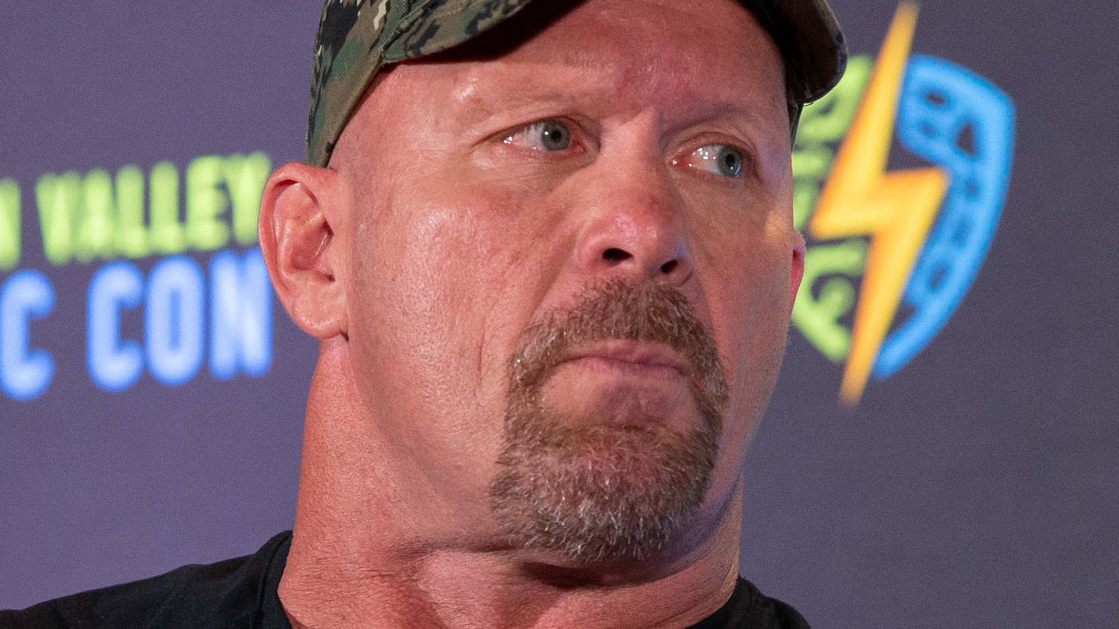 El ex árbitro no puede creer que WCW haya desperdiciado oportunidades con The Undertaker y Steve Austin