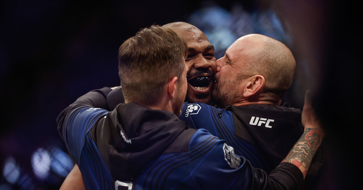 Entrenador: la victoria de Jon Jones en UFC 285 fue 'la actuación más dominante en su carrera por el campeonato'