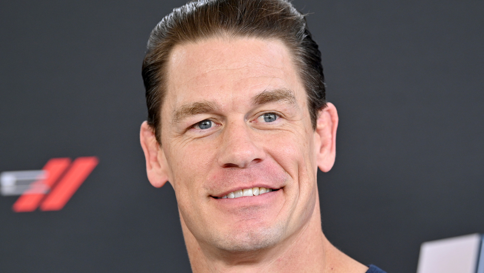 John Cena se dirige a WWE Raw Hours después de comenzar la producción de una nueva película