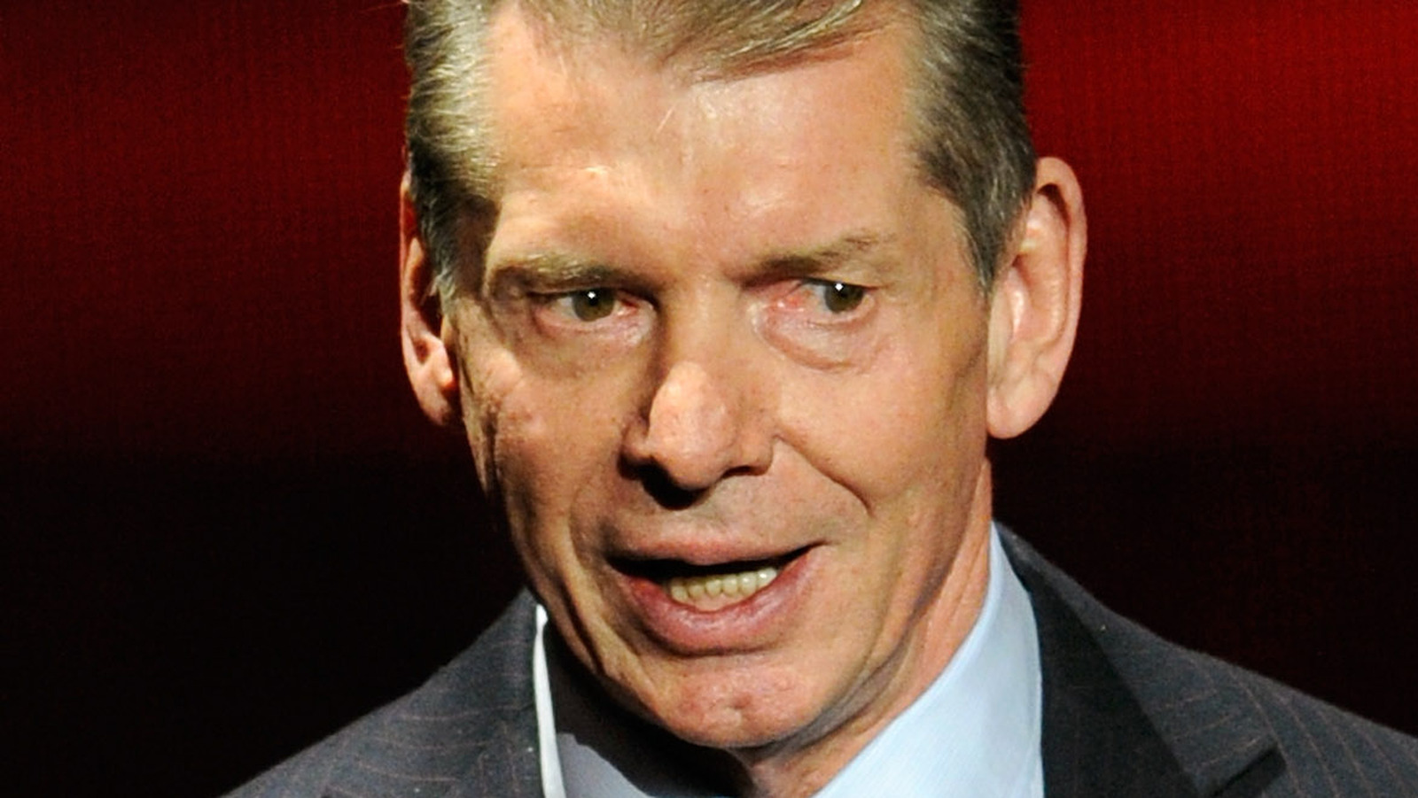 La nueva entrevista de WWE Raw alimenta las especulaciones sobre la influencia creativa de Vince McMahon