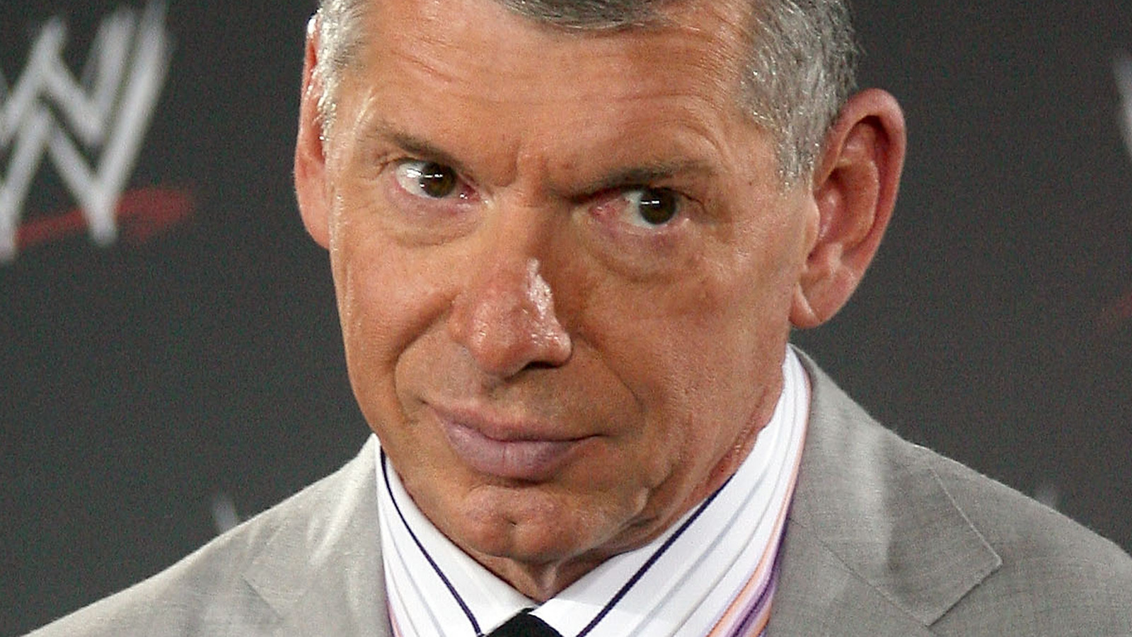 Según los informes, Vince McMahon estuvo en posición de gorila durante WWE Raw