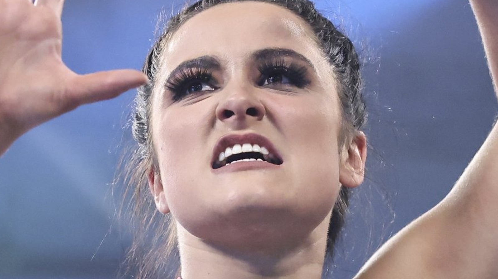 Tiffany Stratton y Lyra Valkyria califican para la Lucha de Escaleras por el Título Femenil de WWE NXT