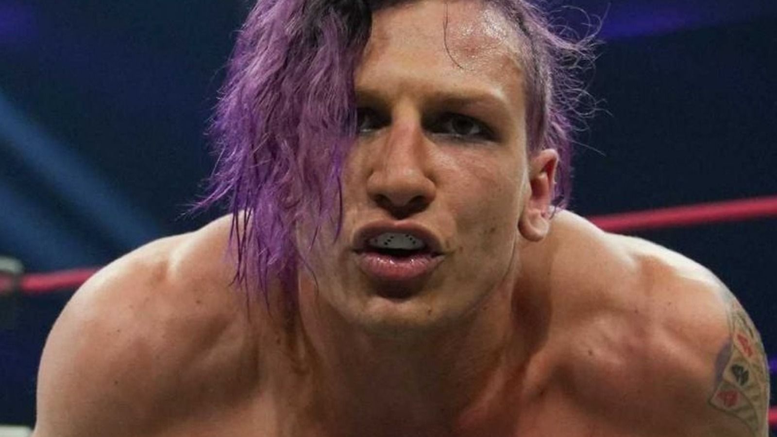 Ace Austin se solidariza con Josh Alexander dejando vacante el título de Impact debido a una lesión