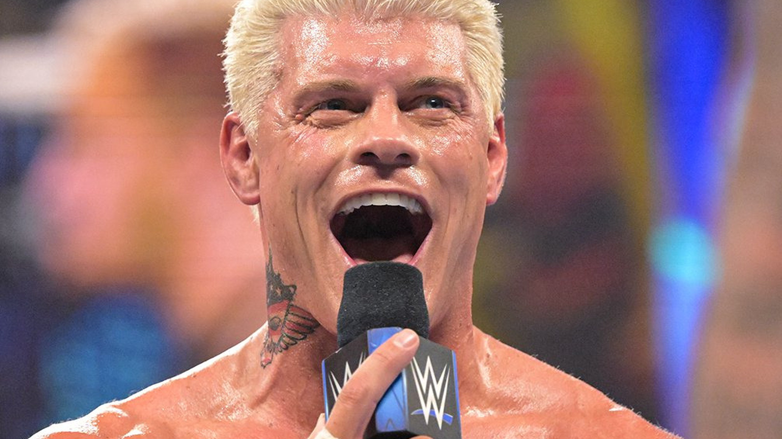 Mick Foley dice que todo el impulso hace que WrestleMania 39 sea una victoria obligada para Cody Rhodes