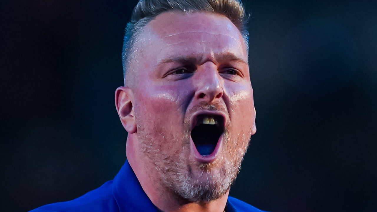 Pat Mcafee Comparte Imágenes Detrás De Escena De Su Aparición En Wwe