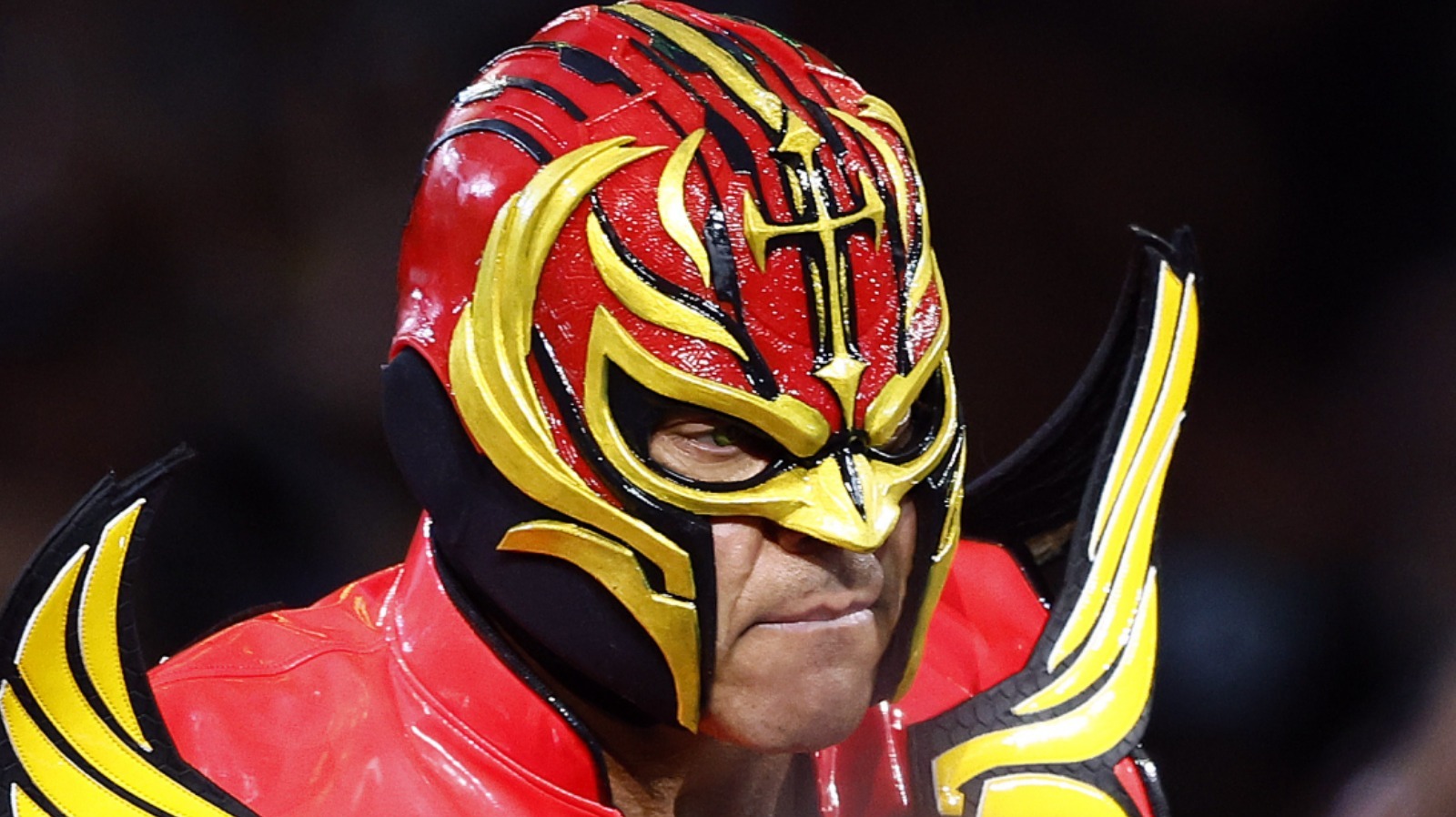 Rey Mysterio estuvo a punto de renunciar después del programa con Samoa Joe