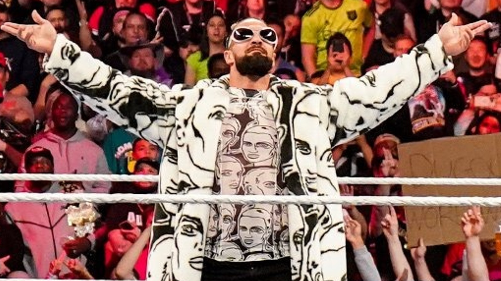 Según los informes, Seth Rollins salió de Raw después de WrestleMania después de la confusión de producción