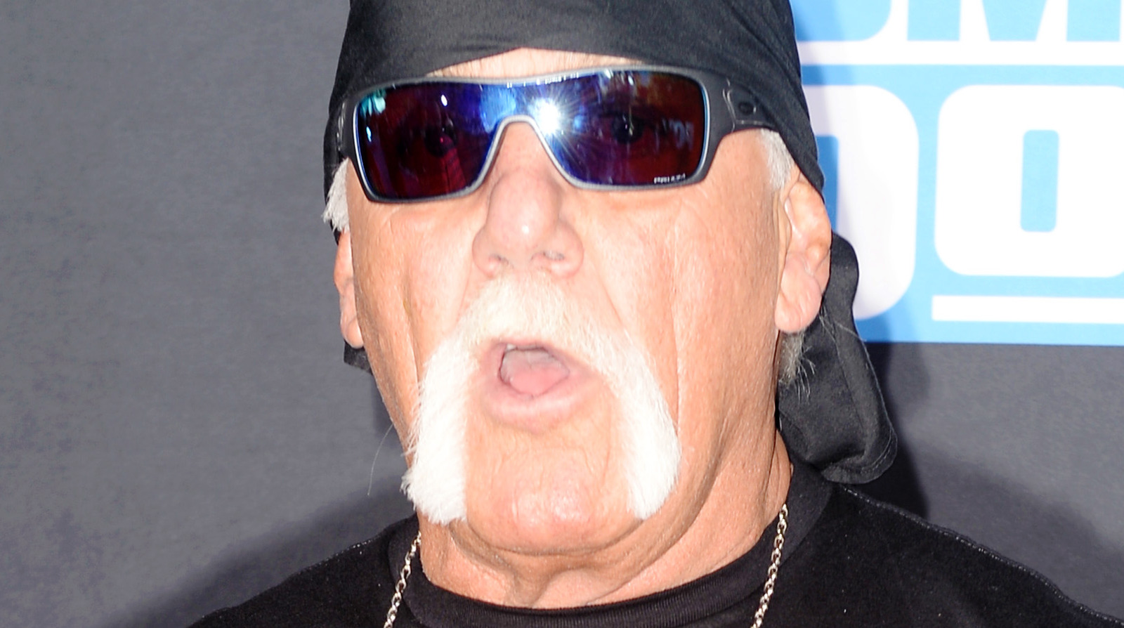 Hulk Hogan recuerda modelar su personaje de 'Hollywood' después de la superestrella Billy Graham