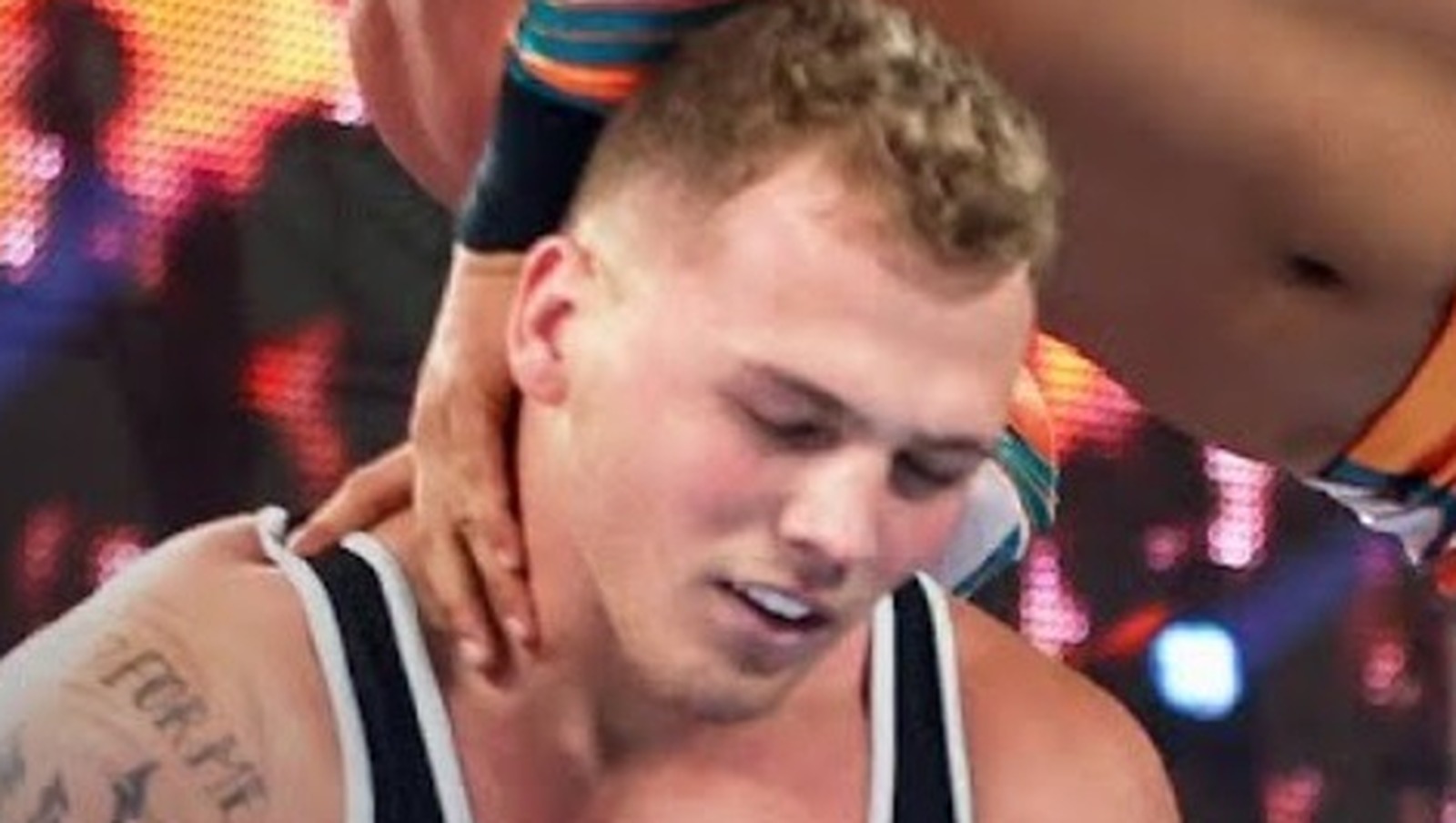 La estrella de WWE NXT Myles Borne se casa