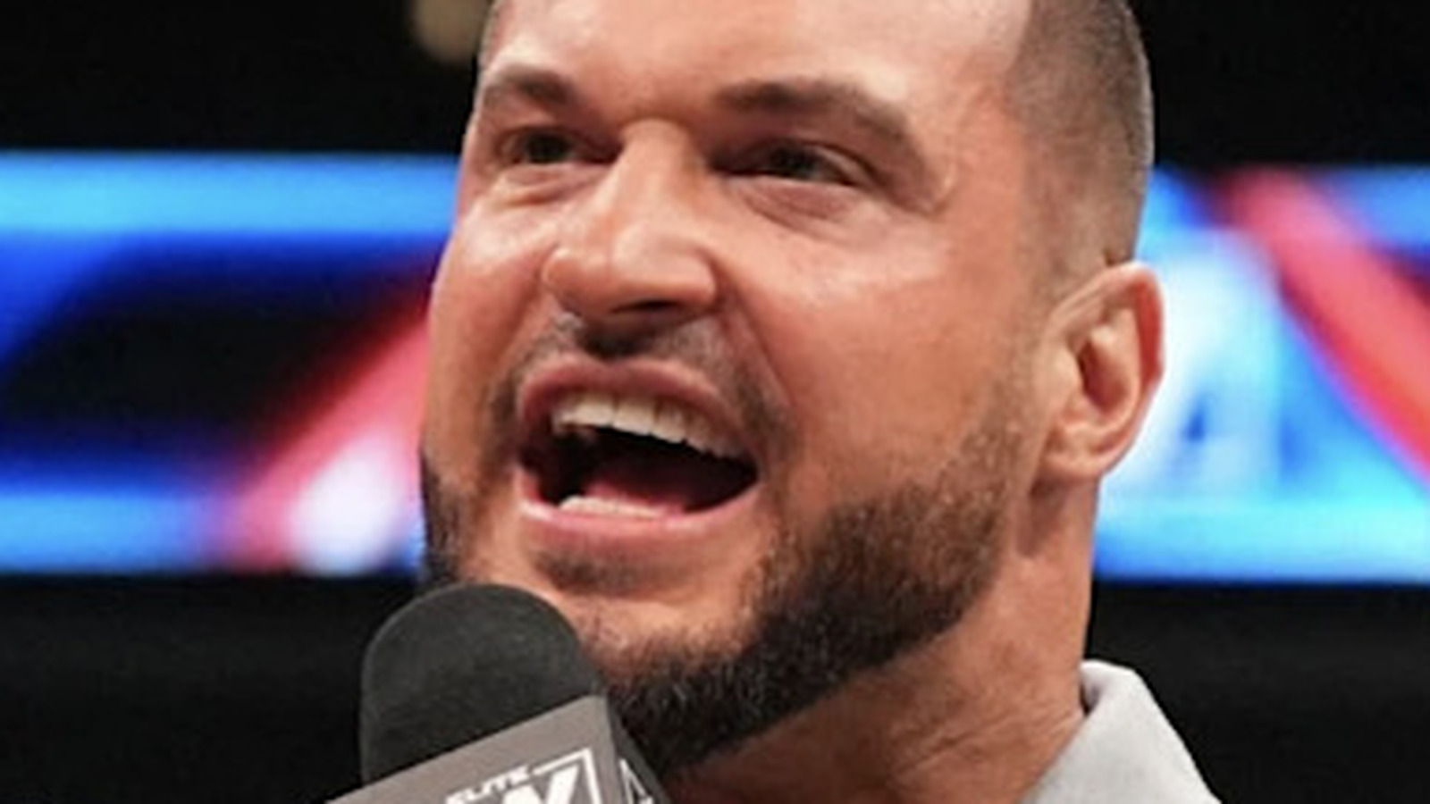 Wardlow retiene el Campeonato TNT de AEW, canaliza su Jeff Hardy interior durante el Ladder Match