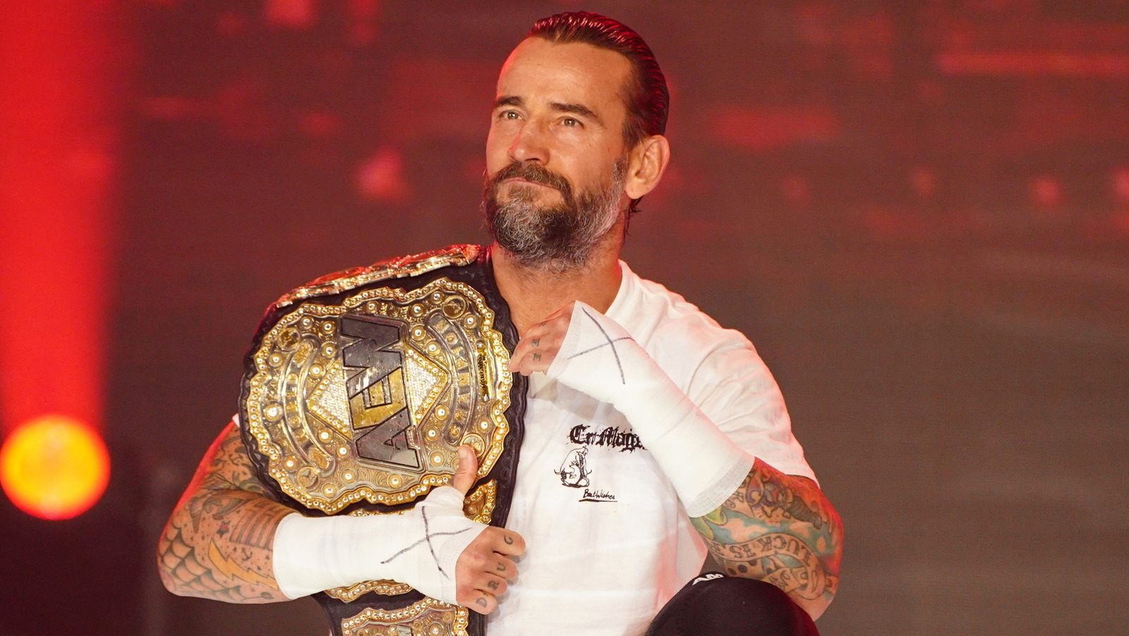 CM Punk anunciado para nueva fecha de colisión de AEW
