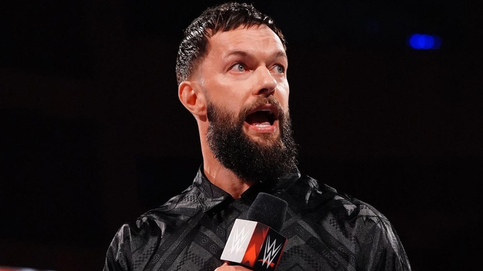 Finn Balor se burla de agregar un nuevo miembro al Día del Juicio Final en WWE Raw