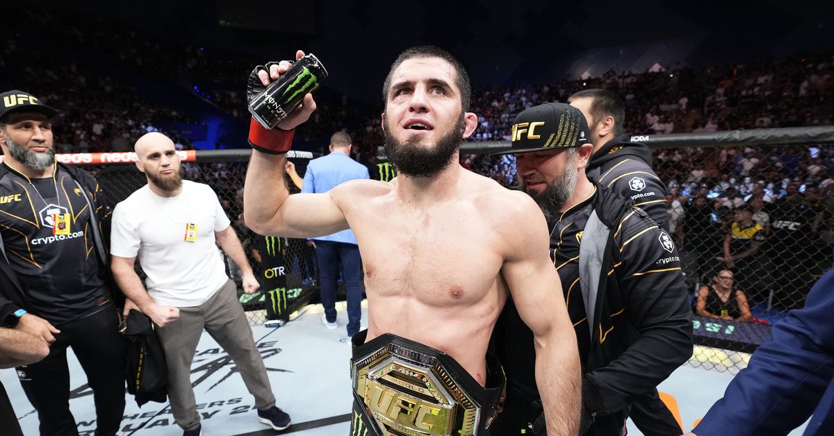 Informe matutino: Islam Makhachev no quiere tener nada que ver con el 'cinturón para vagabundos' de BMF, predice el ganador de UFC 291