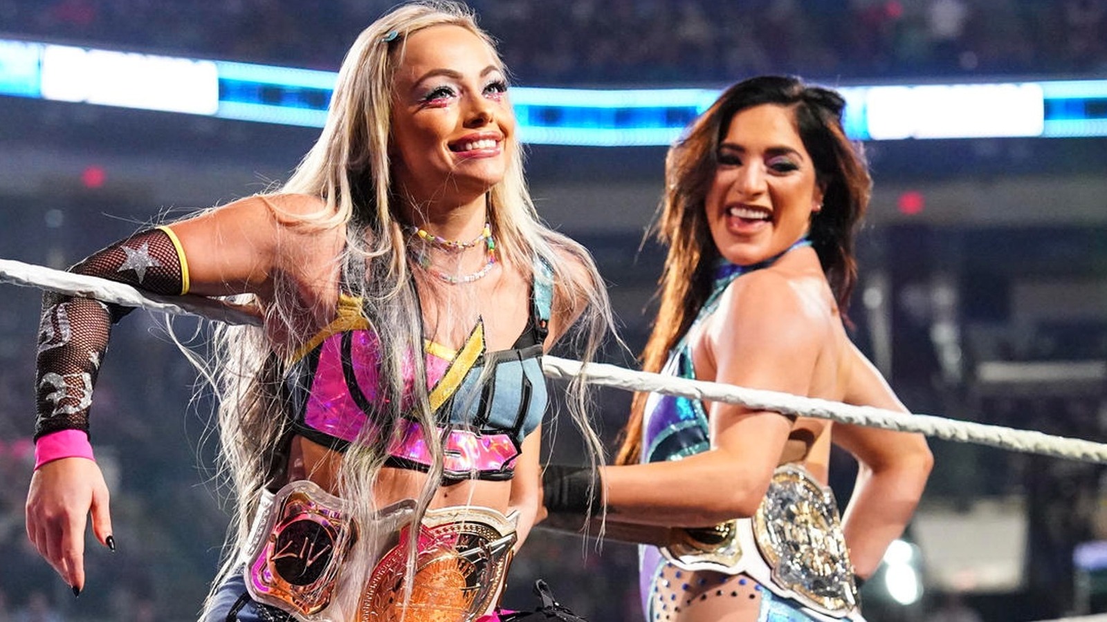 Liv Morgan y Raquel Rodríguez obtienen oficialmente la oportunidad por el título en parejas de mujeres de la WWE en MITB