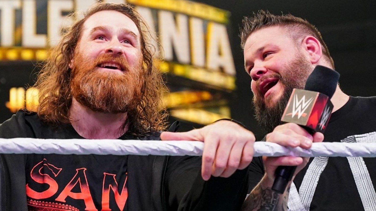 Sami Zayn y Kevin Owens ganan la primera defensa del título de etiqueta vs.  Equipo sin linaje en WWE Raw