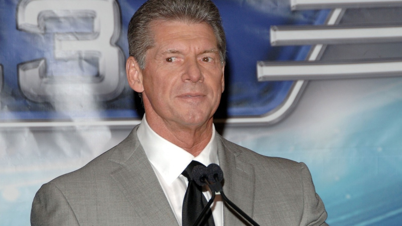 Según los informes, el personal de la WWE intenta hacer reservaciones a prueba de Vince a partir de cambios creativos