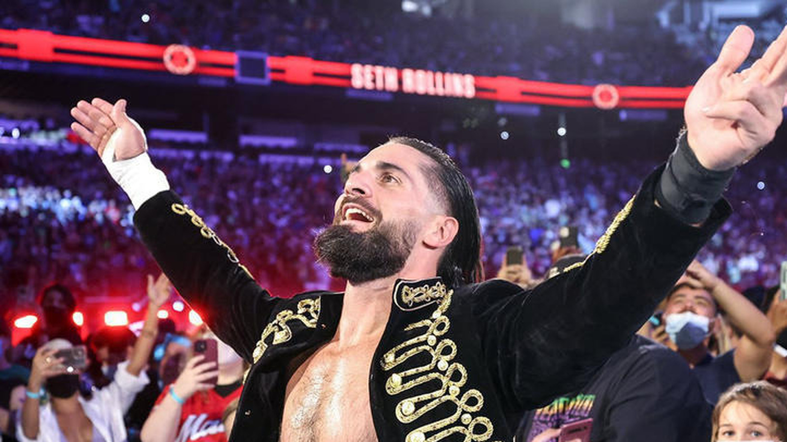 Seth Rollins defiende el título mundial de la WWE y más