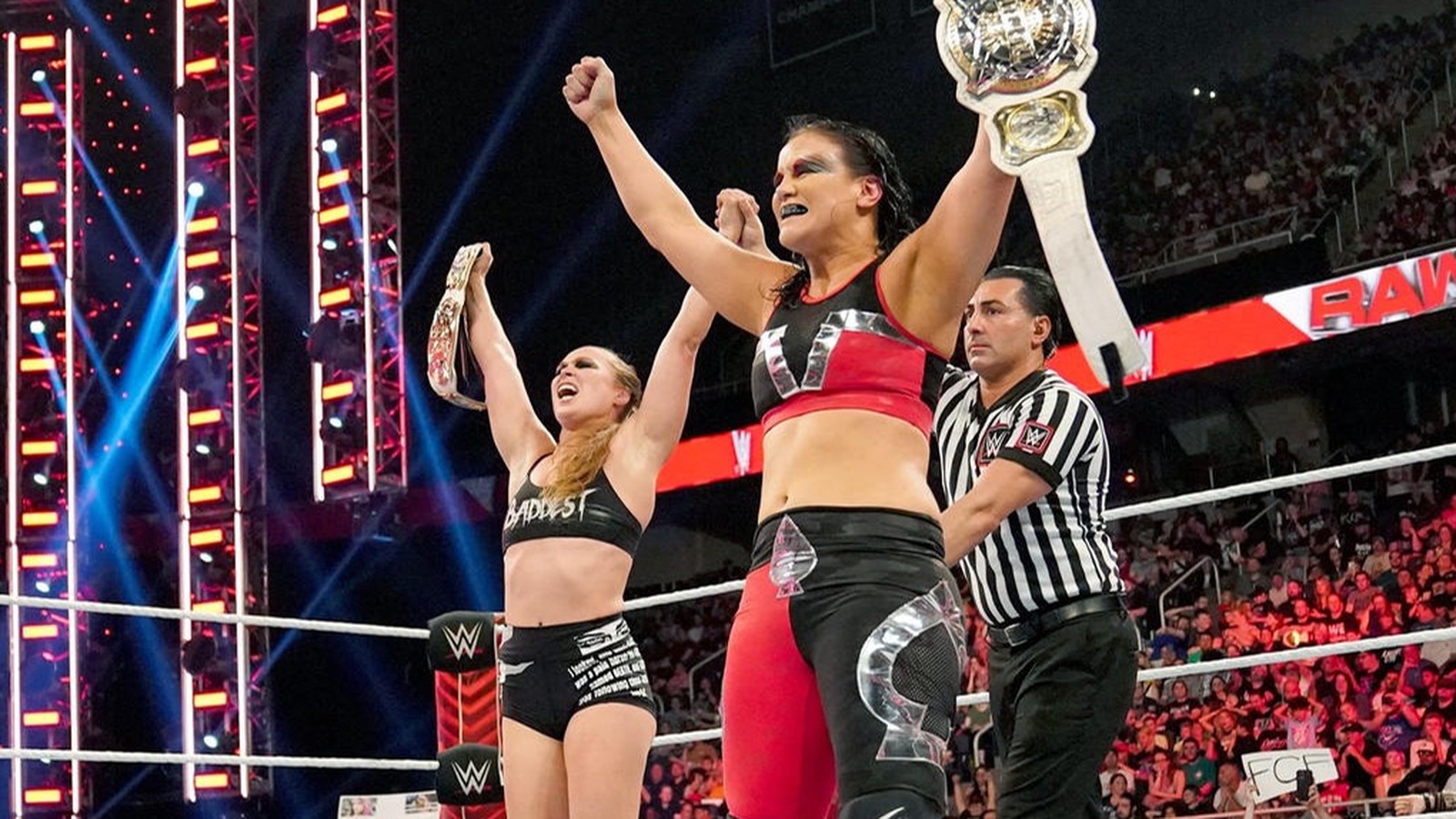 Shayna Baszler quiere defender los títulos de parejas de mujeres de la WWE en todas las marcas