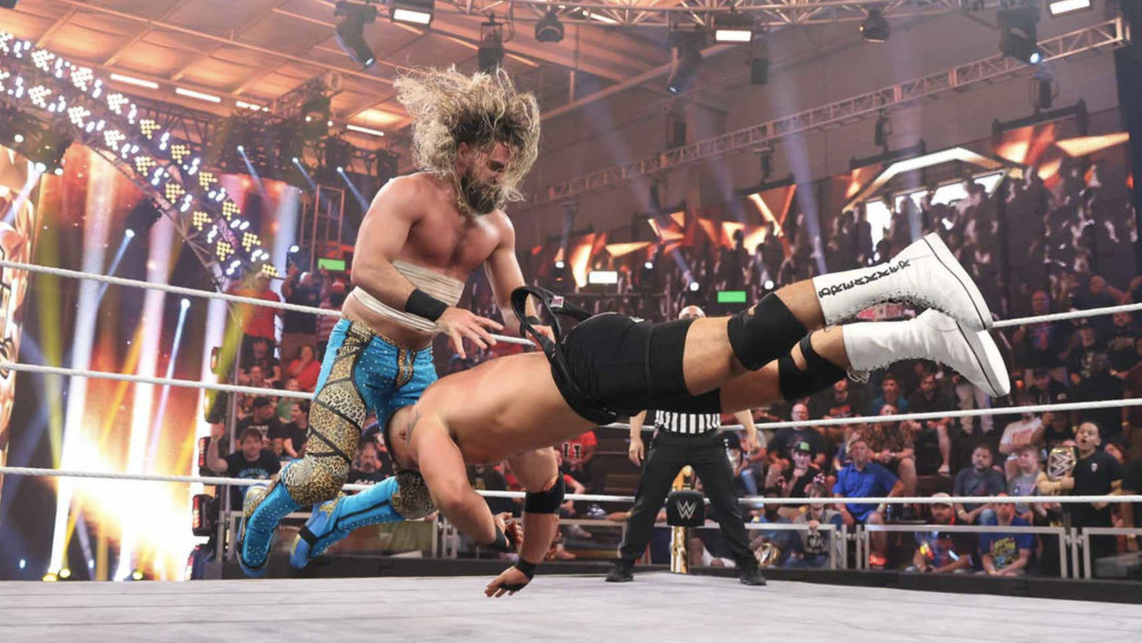 Tommy Dreamer tiene grandes elogios para Seth Rollins y Bron Breakker después de WWE NXT