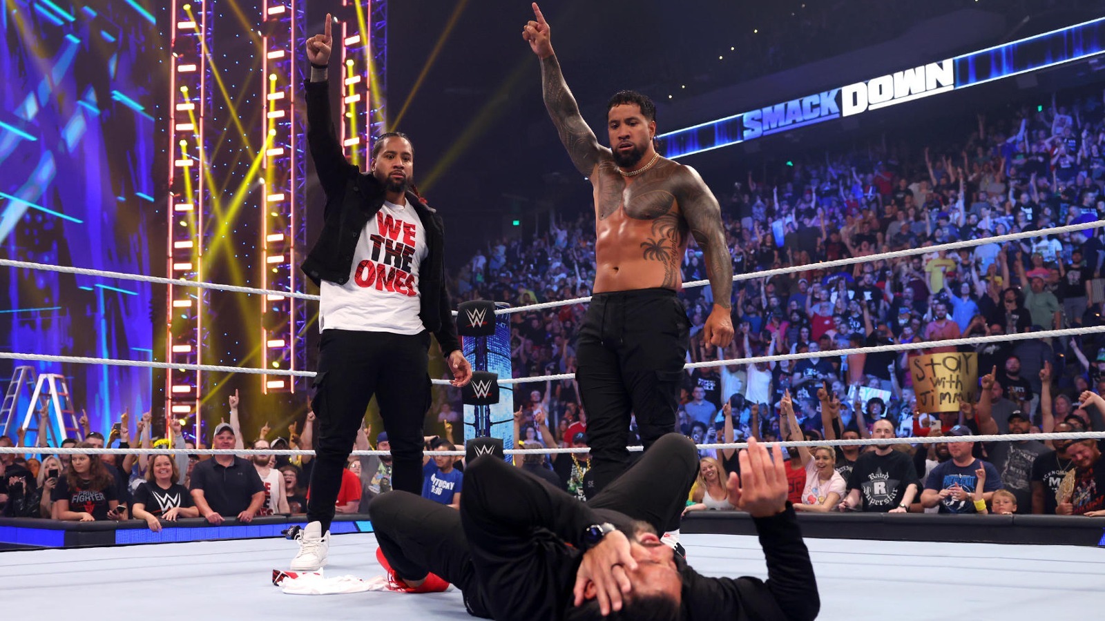 WWE lanza imágenes exclusivas del drama Bloodline después de SmackDown