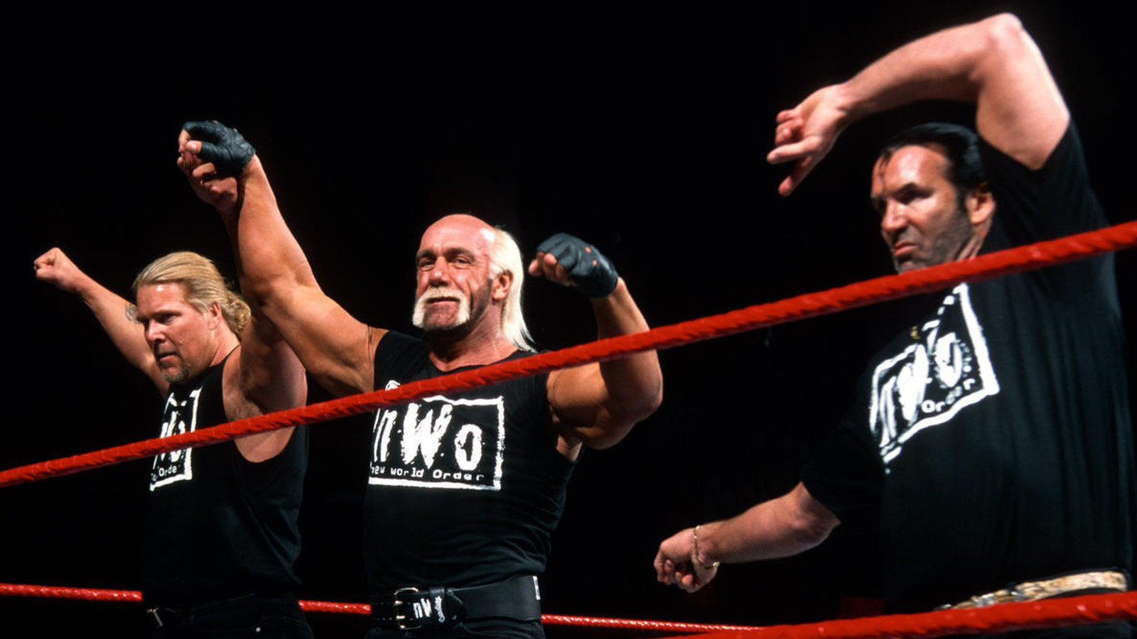 Eric BIschoff sobre la realidad de las ventas de WCW Merch antes del NWO