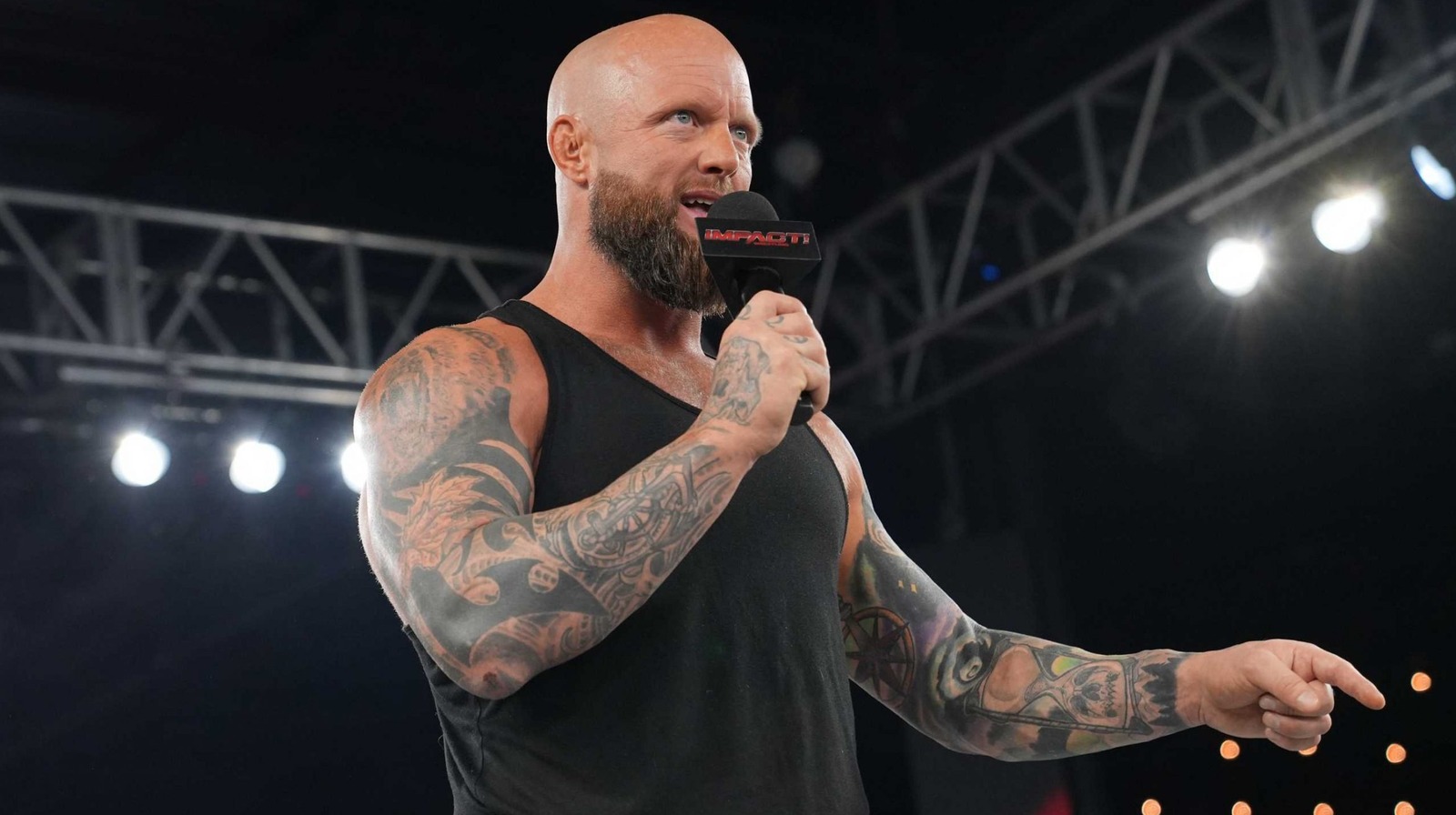 Josh Alexander regresa a Impact Wrestling, confronta a Alex Shelley en Slammiversary