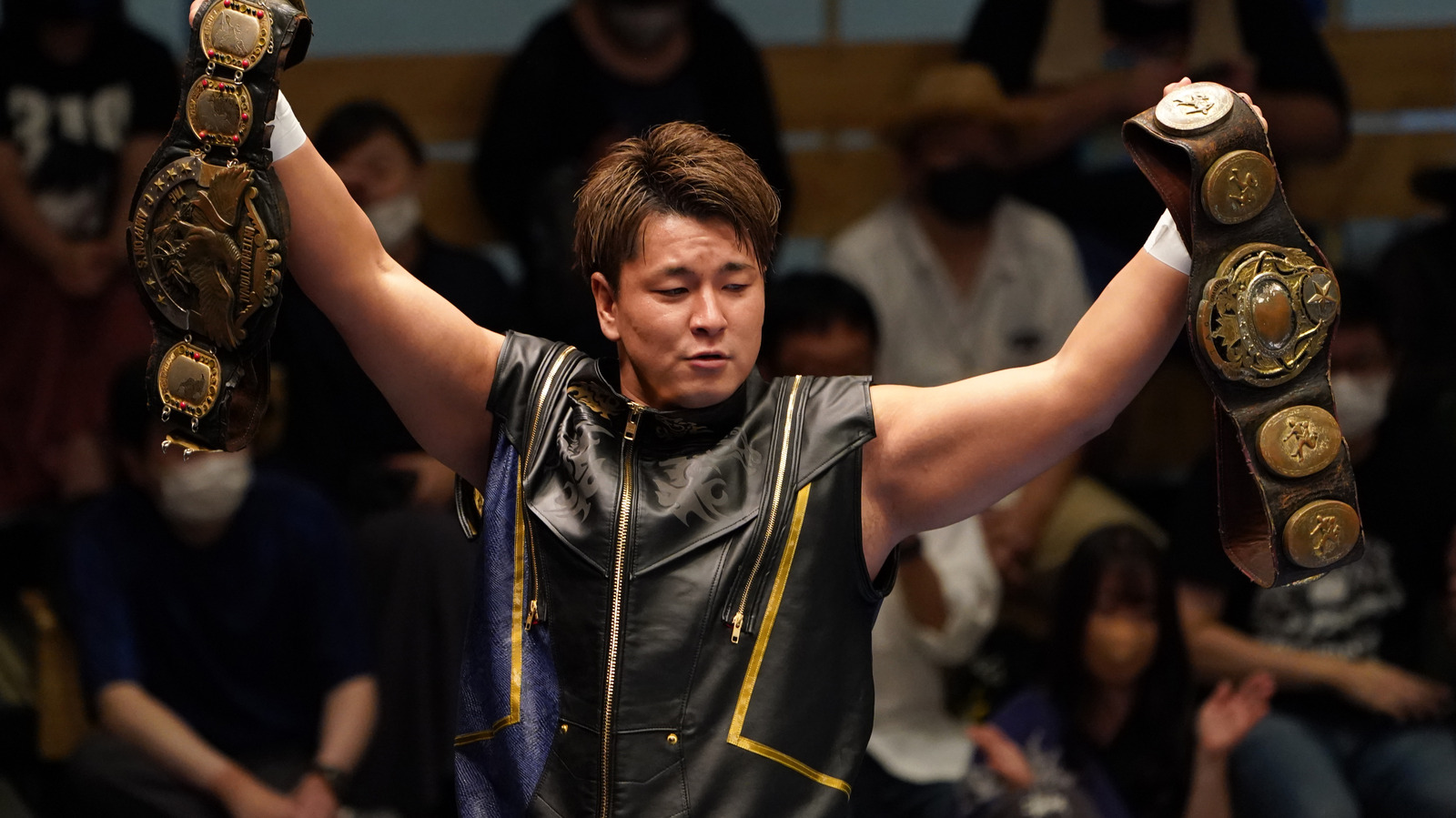 La estrella de AJPW Yuma Aoyagi destrona al campeón de la Triple Corona Yuji Nagata