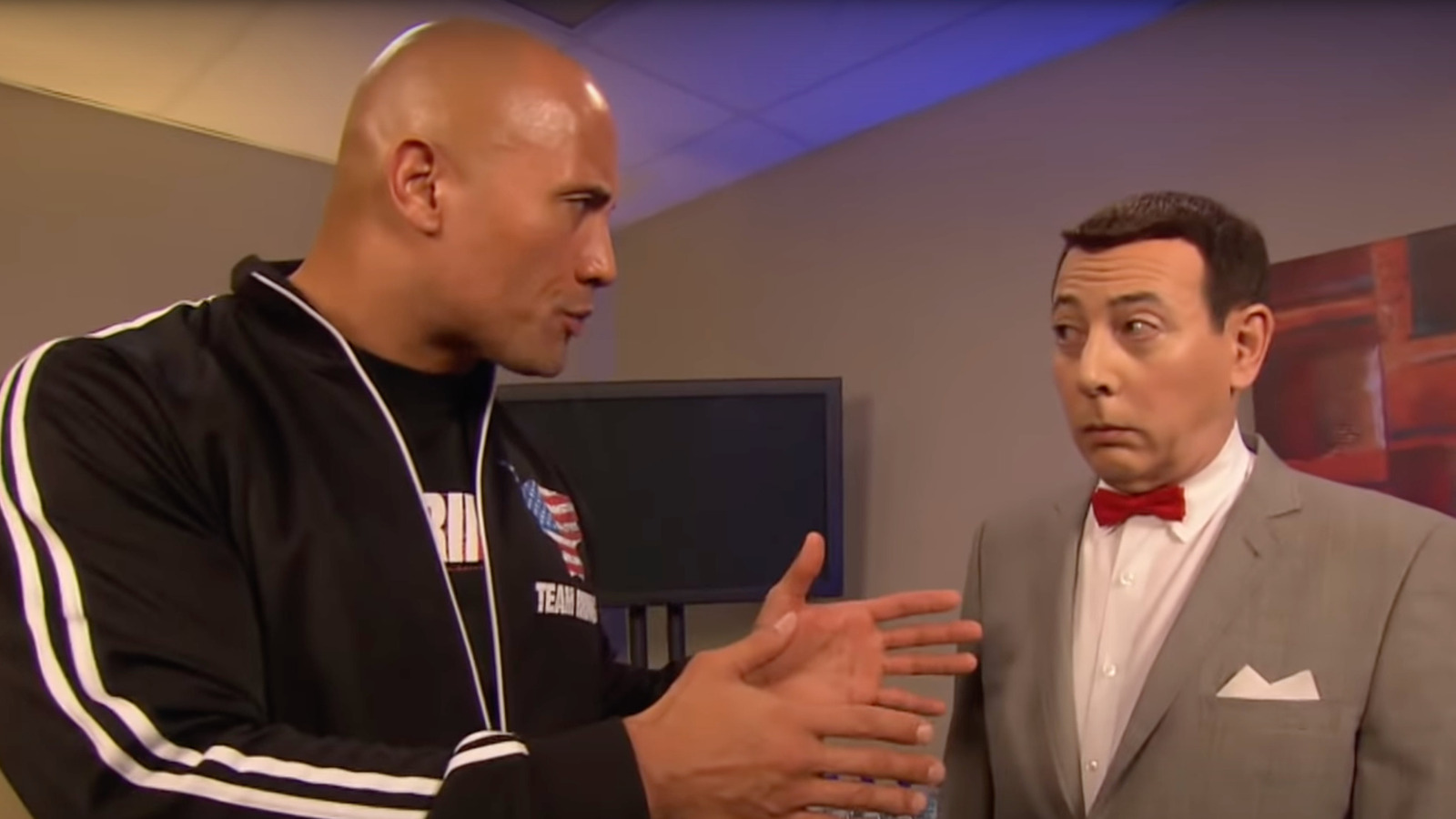 Mira a Pee-Wee Herman unirse al equipo de The Rock Bring It en WWE WrestleMania 27