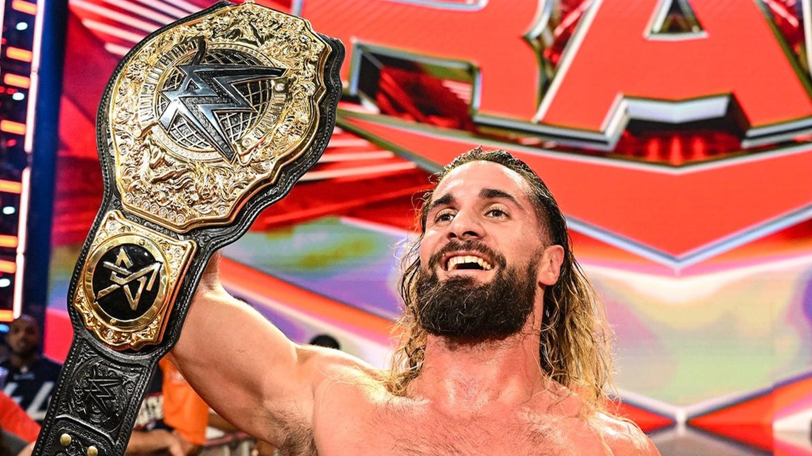 Seth Rollins hace una promesa de SummerSlam a los fanáticos de la WWE después de que Raw sale del aire