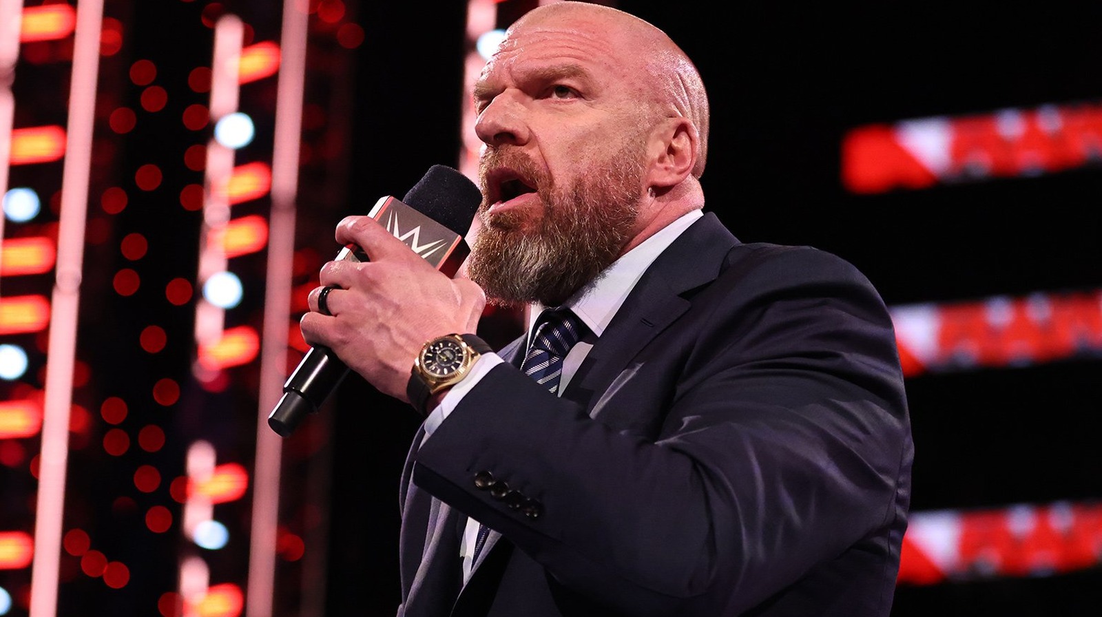 Triple H proporciona actualización sobre NXT Europa, dice que la fusión WWE-UFC cambió la línea de tiempo