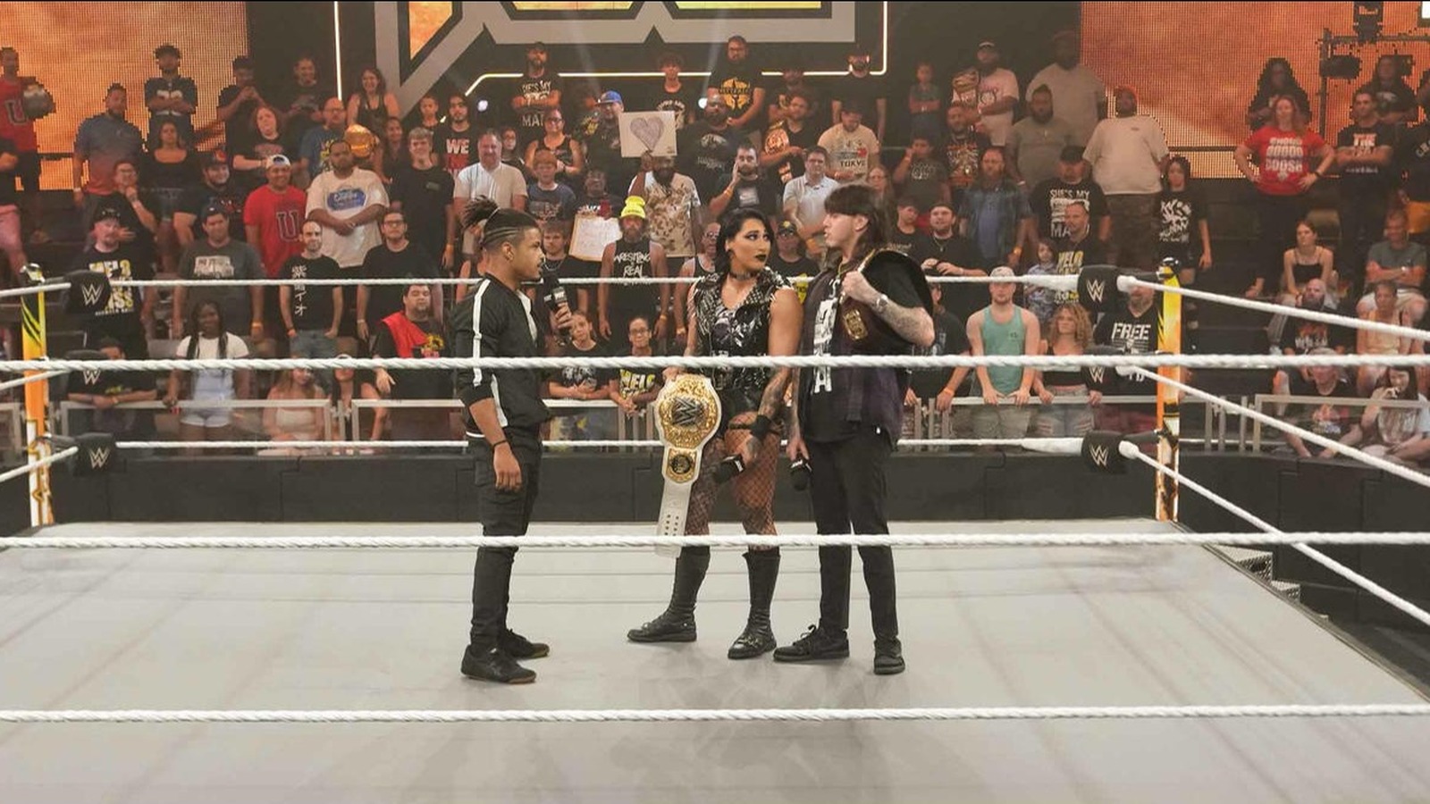 Wes Lee le da su respeto a Dominik Mysterio después de la lucha por el título de WWE NXT