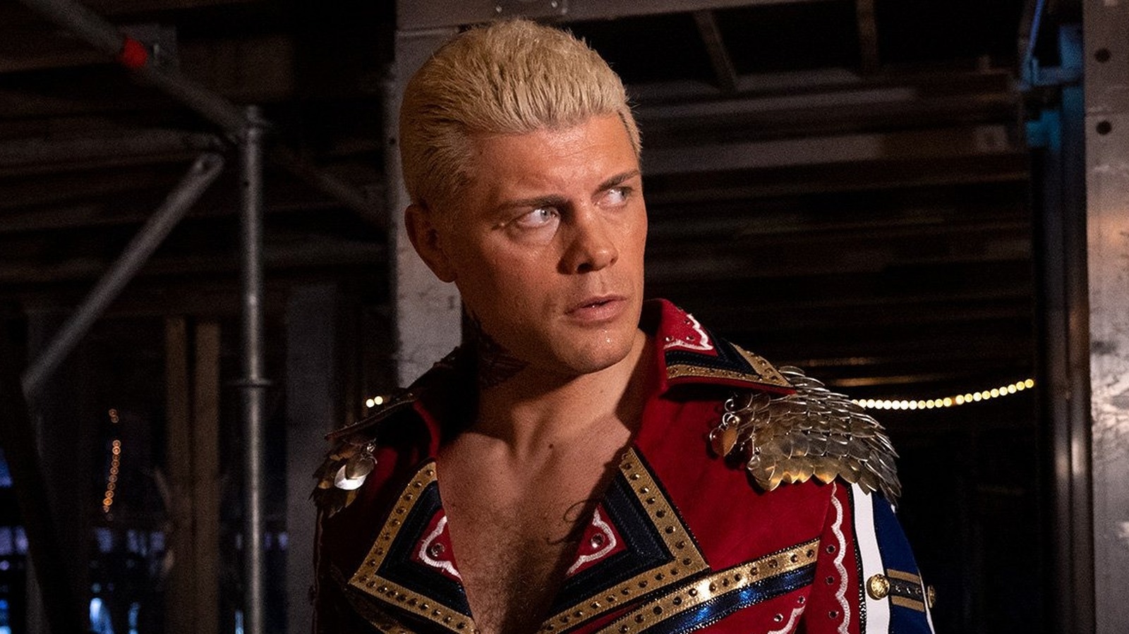 Cody Rhodes confirma que dejó AEW debido a un 'asunto personal'