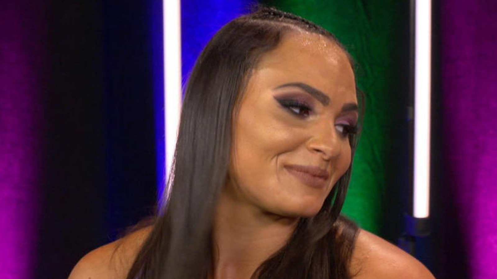 Kiana James gana a cuatro bandas en WWE NXT y se enfrentará a Tiffany Stratton por el título femenino