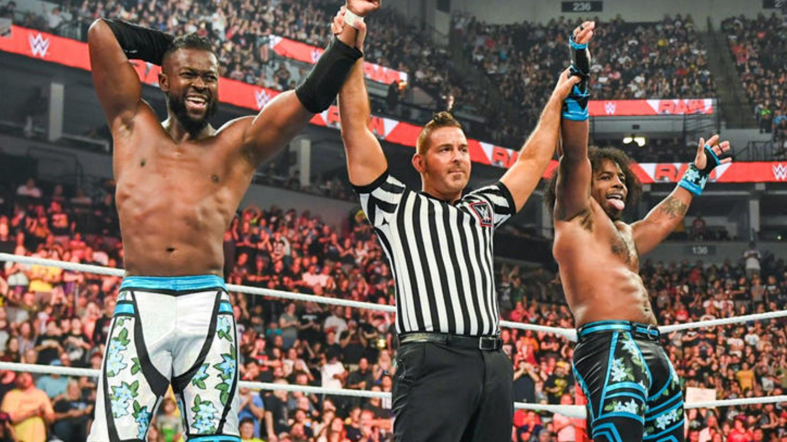 Kofi Kingston habla sobre el regreso de WWE Raw y las emociones que sintieron él y Xavier Woods