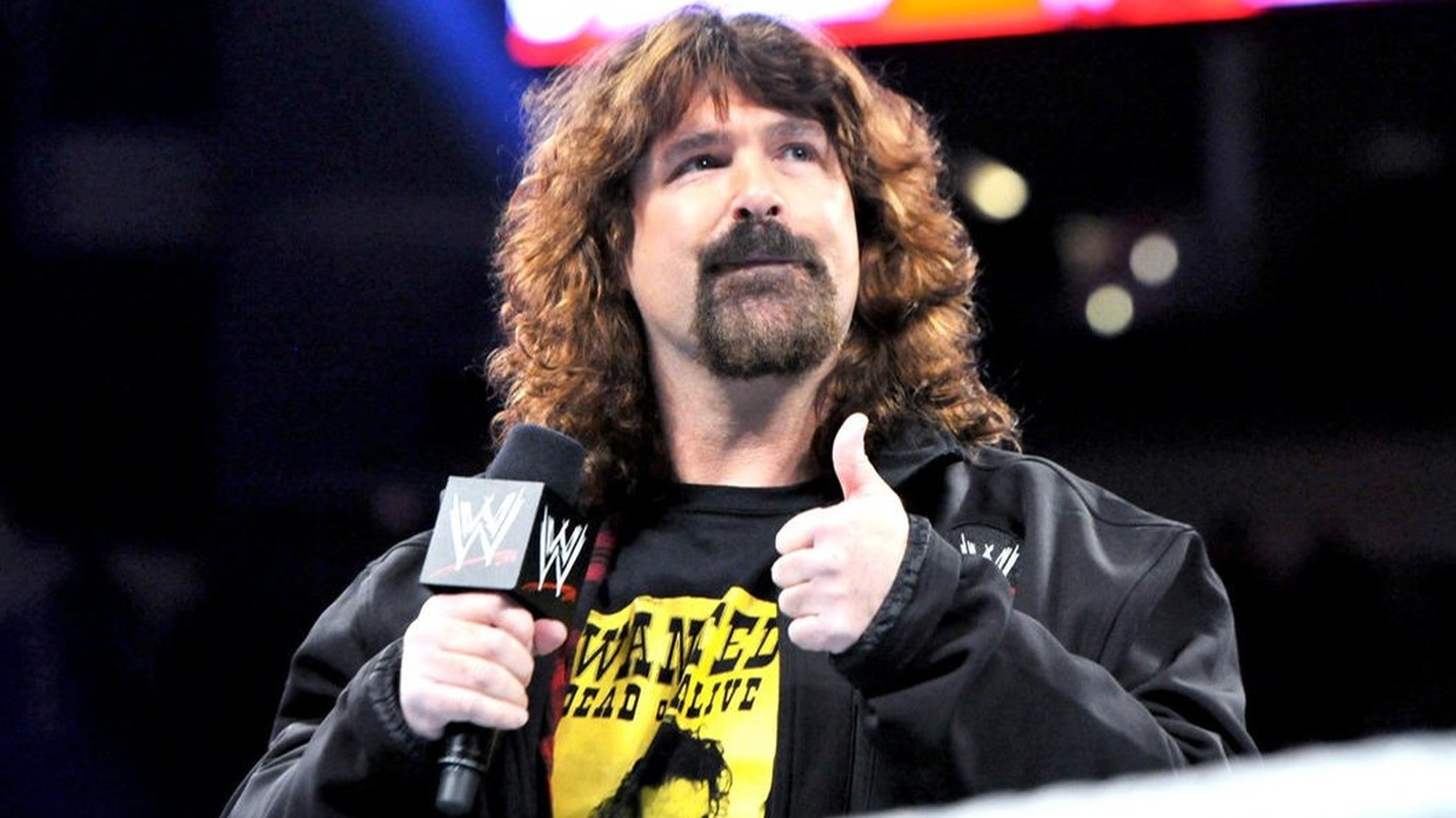 Mick Foley nombra a la estrella de la WWE que hizo posible que las mujeres participaran en el evento principal de WrestleMania