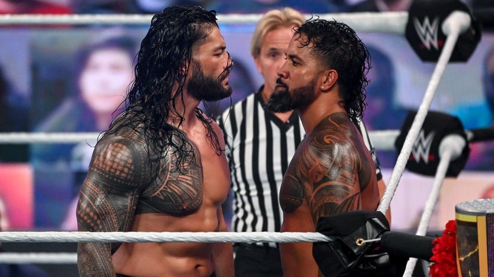 Roman Reigns se enfrenta a Jey Uso, Balor vs.  Rollins, Más