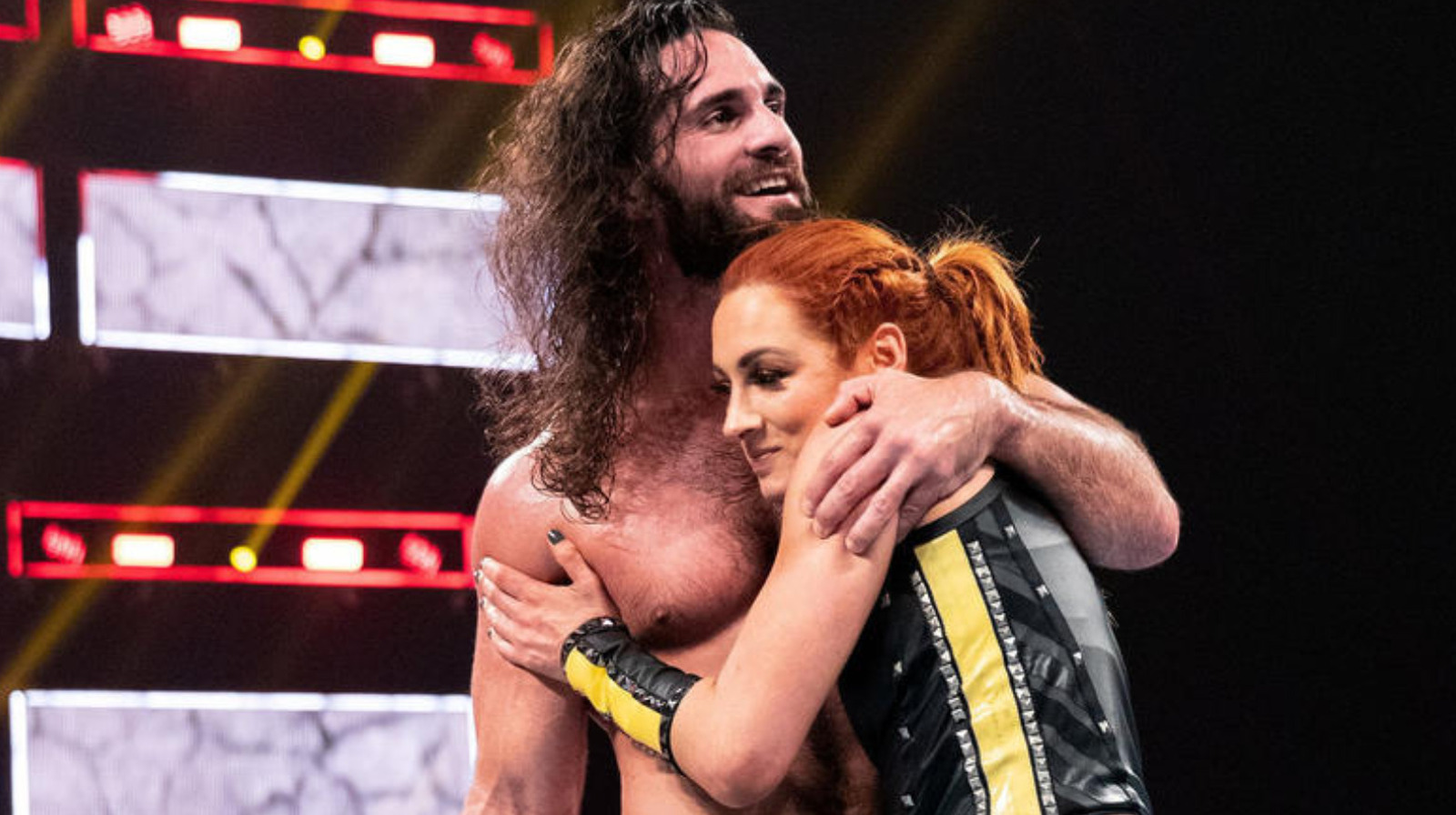 Seth Rollins explica por qué la historia de la WWE con su esposa en la vida real, Becky Lynch, no funcionó