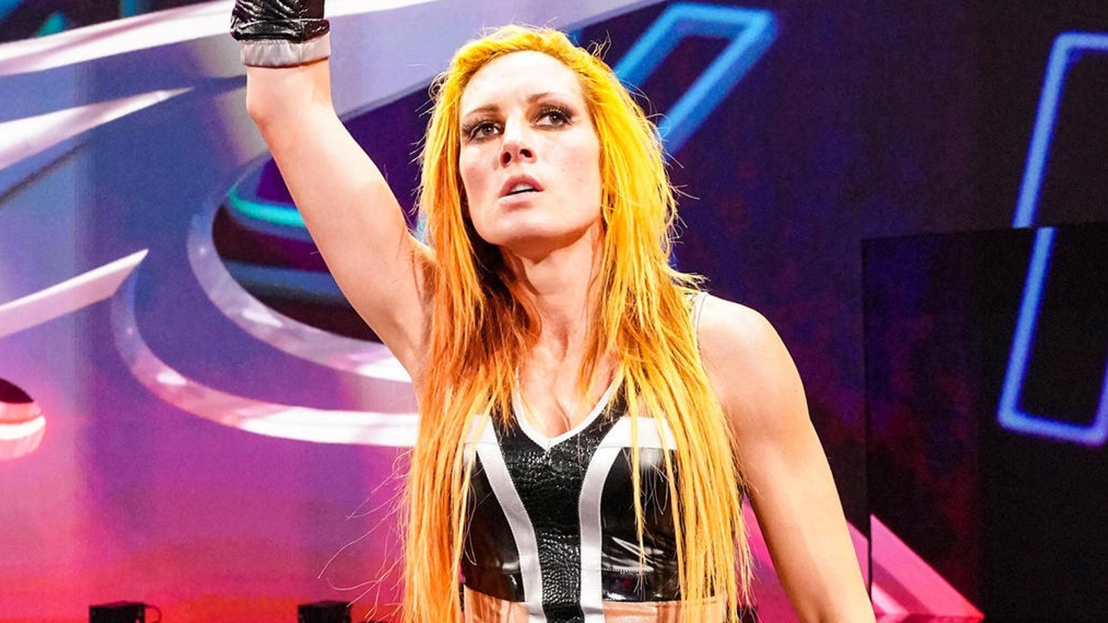 Becky Lynch dice que se perderá el show de la WWE en India debido a un problema de pasaporte