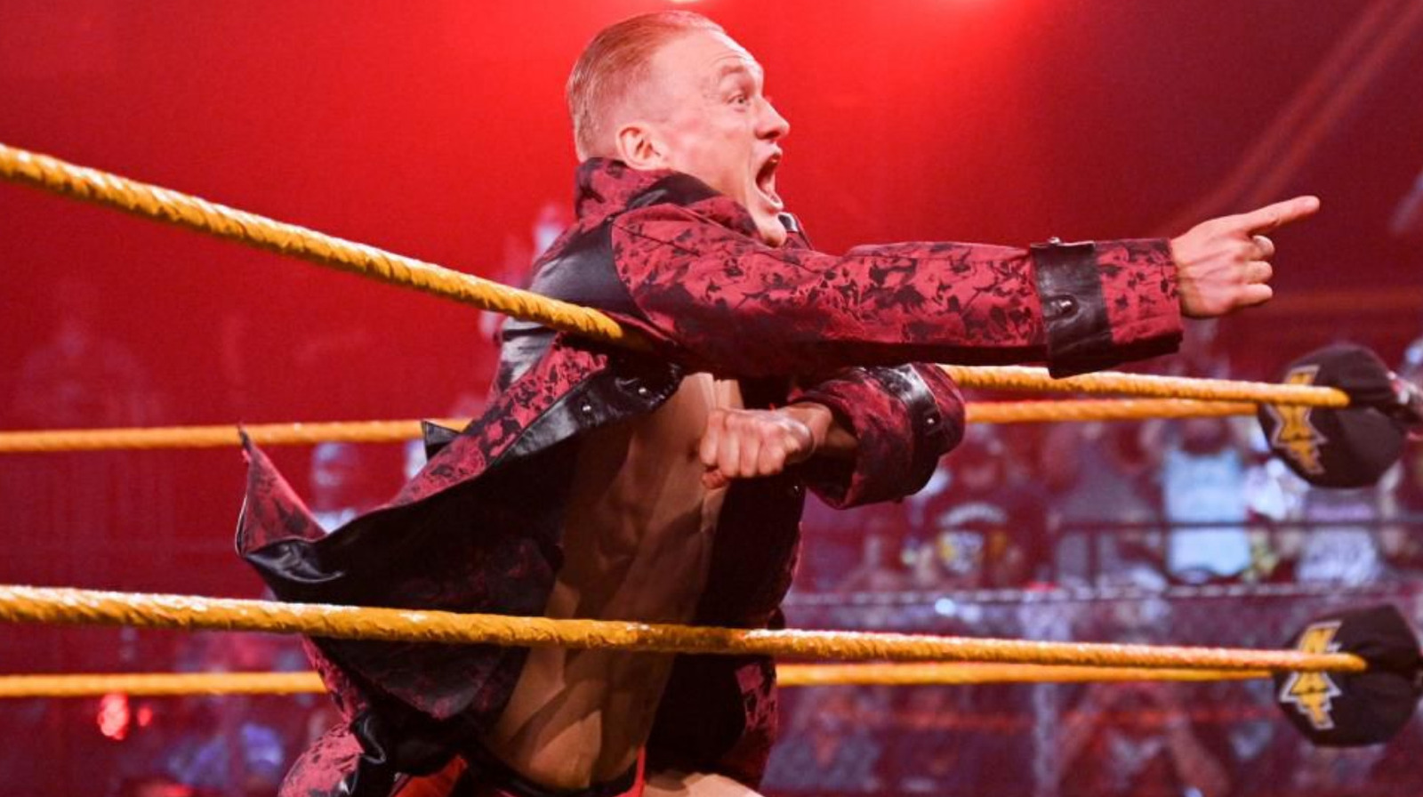 Booker T explica por qué la estrella de WWE NXT Ilja Dragunov se destaca entre sus contemporáneos