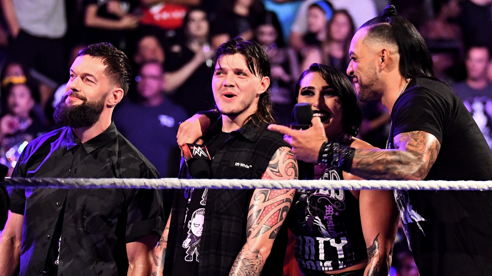 Finn Balor explica por qué Dominik Mysterio ha superado las expectativas en WWE