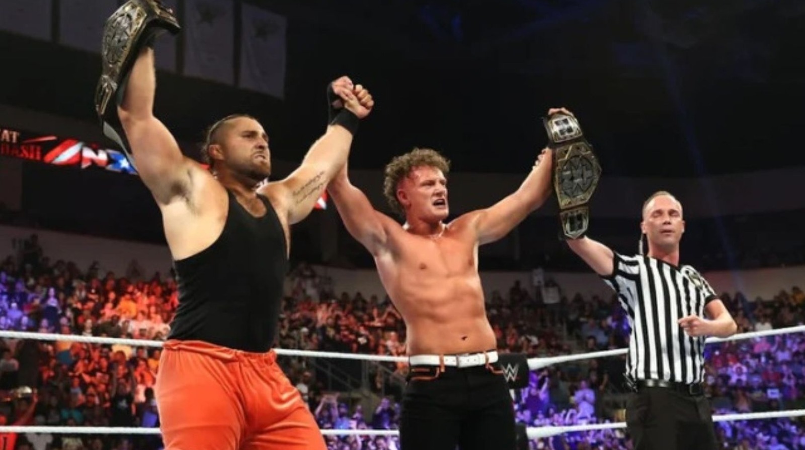 La familia D'Angelo retiene los títulos de parejas de WWE NXT en un trepidante combate a cuatro bandas sin piedad